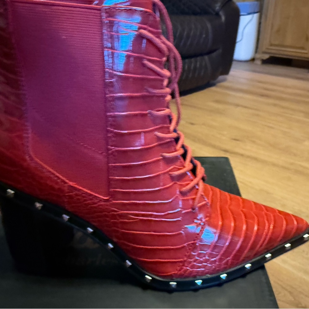 Charles David Red Textured Ankle Booties